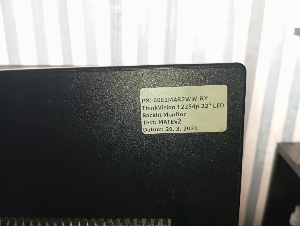 Монітор Lenovo T2254p 1680 х 1050
