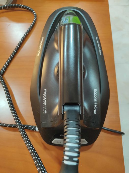 Ferro de Engomar a vapor Rowenta