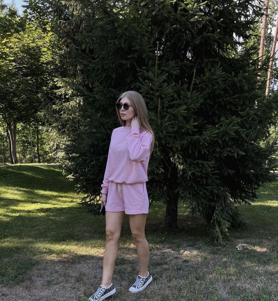 Костюм шорти та світшот