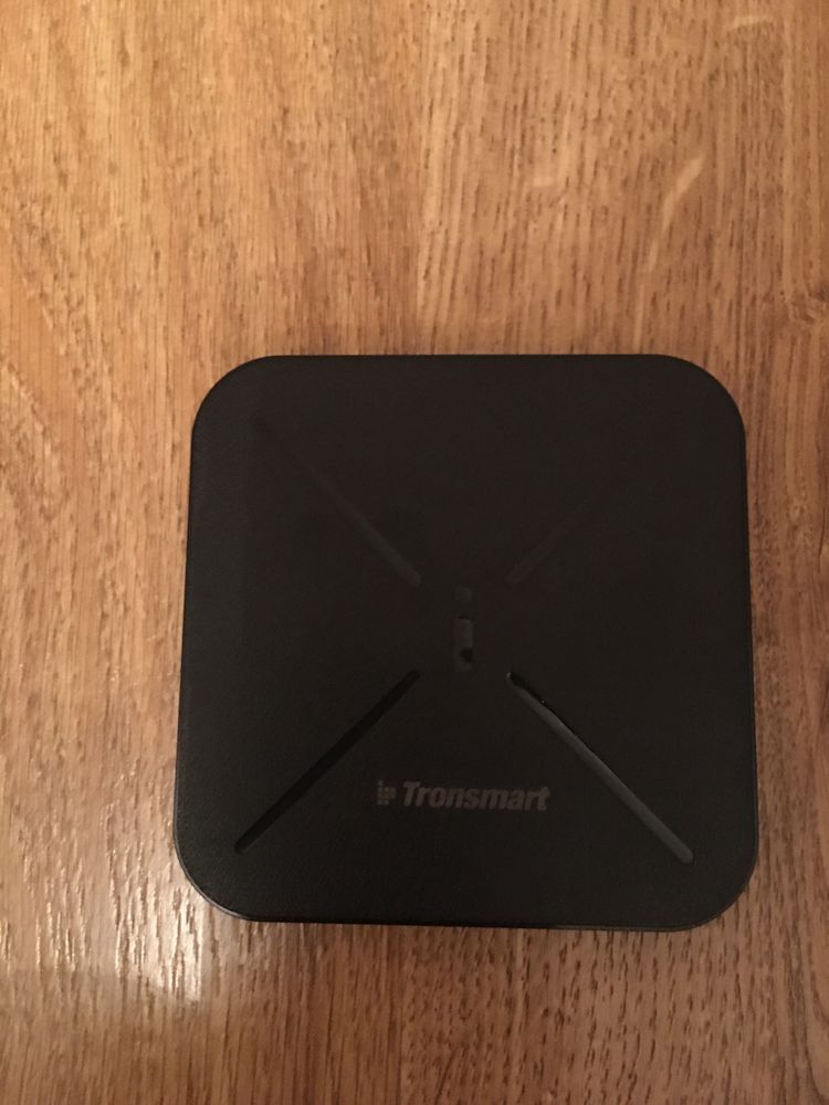 Беспроводная зарядка Tronsmart WC06 Wirelell Charder Black