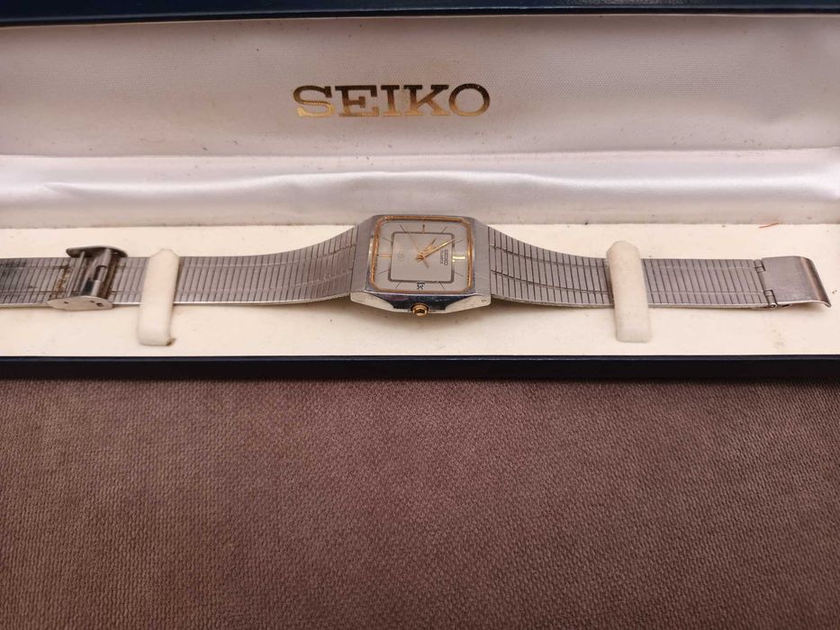 Relógio Seiko 5 Quartz Vintage