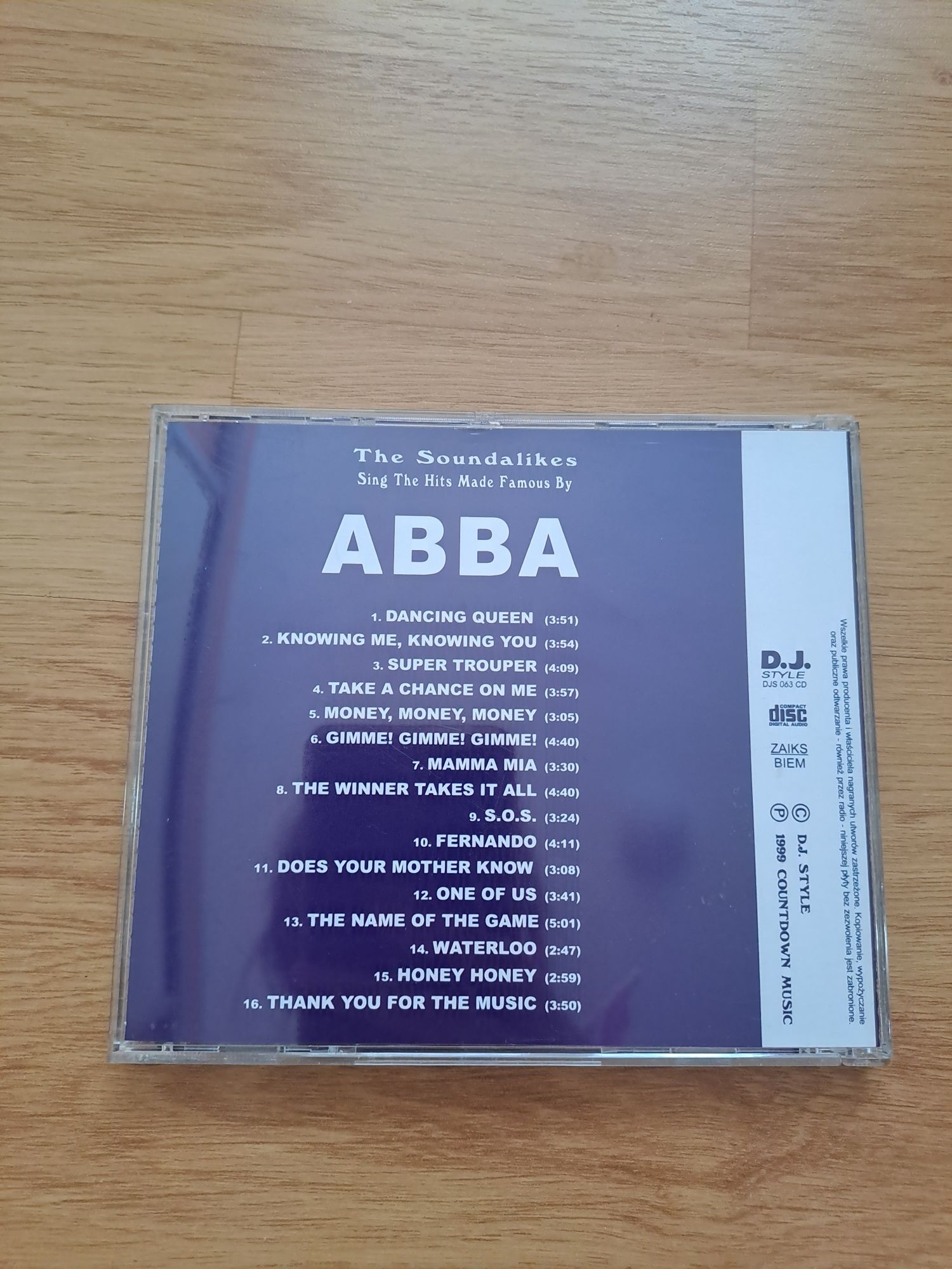 CD z hitami zespołu ABBA