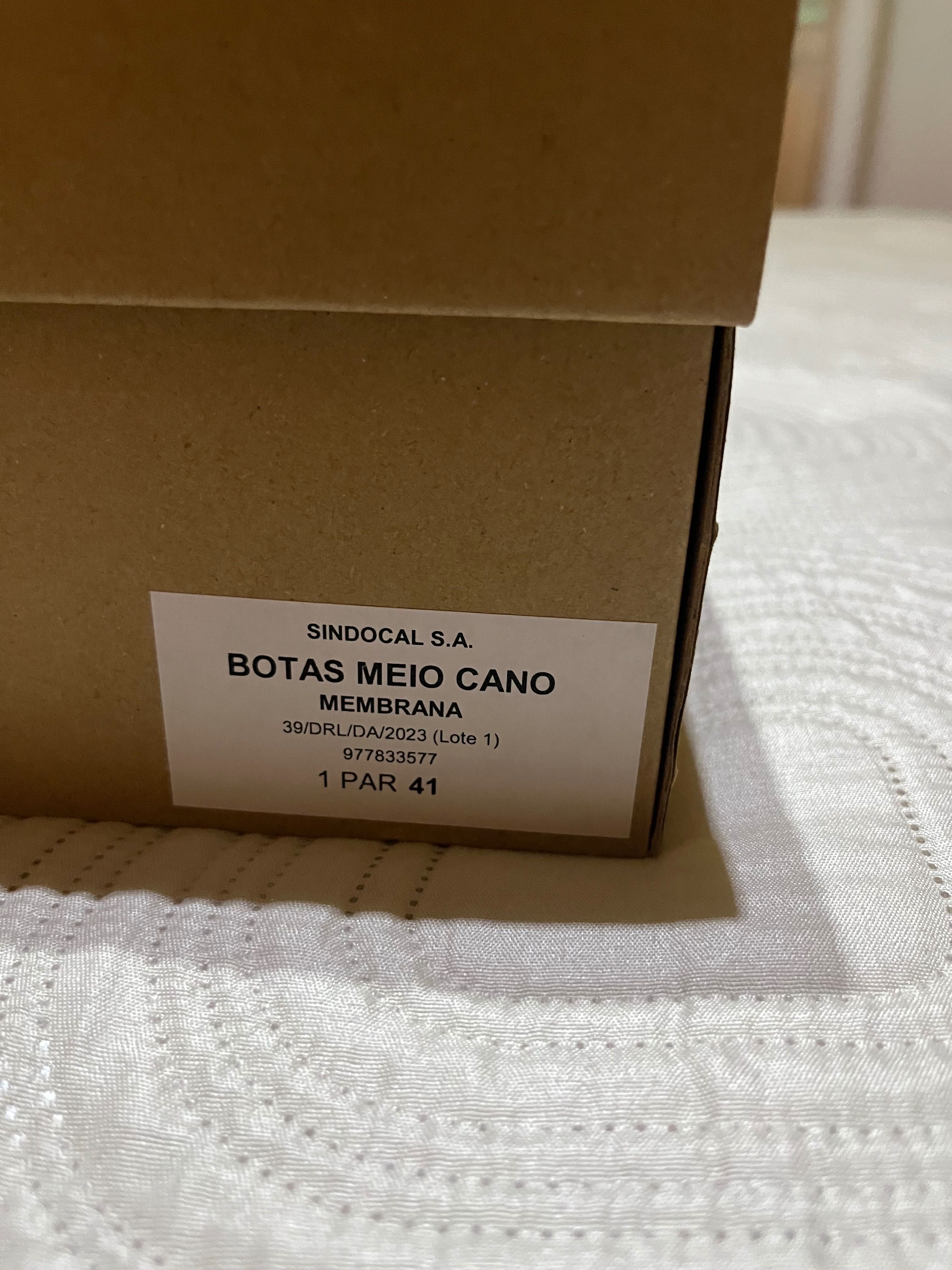Botas de cano curto