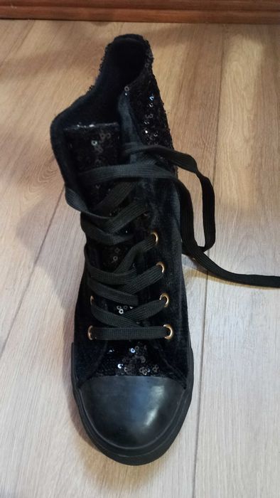 Кеди на підвищенні