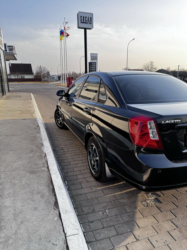 Продам Шевроле Лачетті