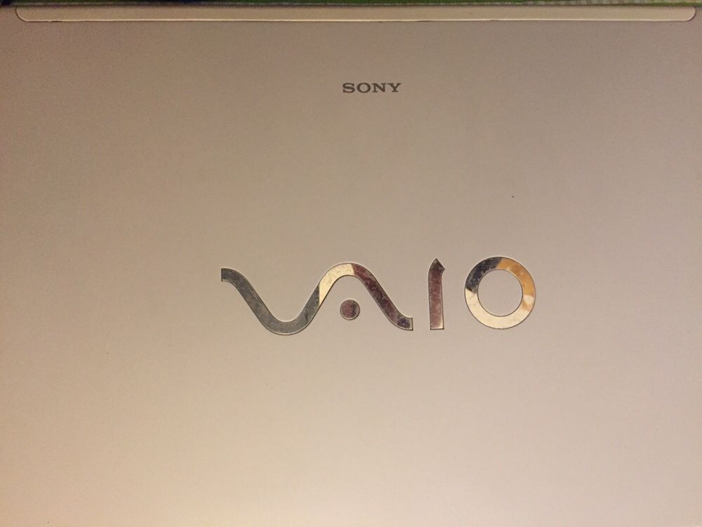 Sony Vaio. 14.1”.