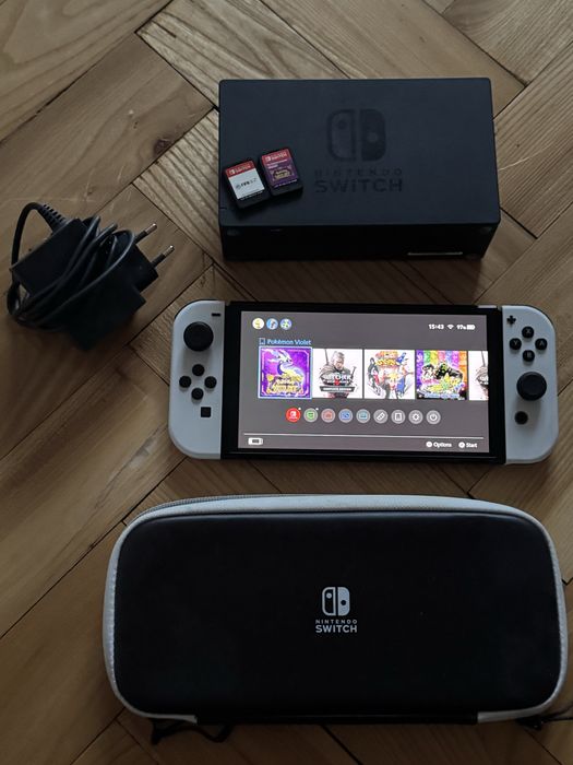 Nintendo Switch Oled Konsola + Dock + 2 Gry w tym Pokemon Violet