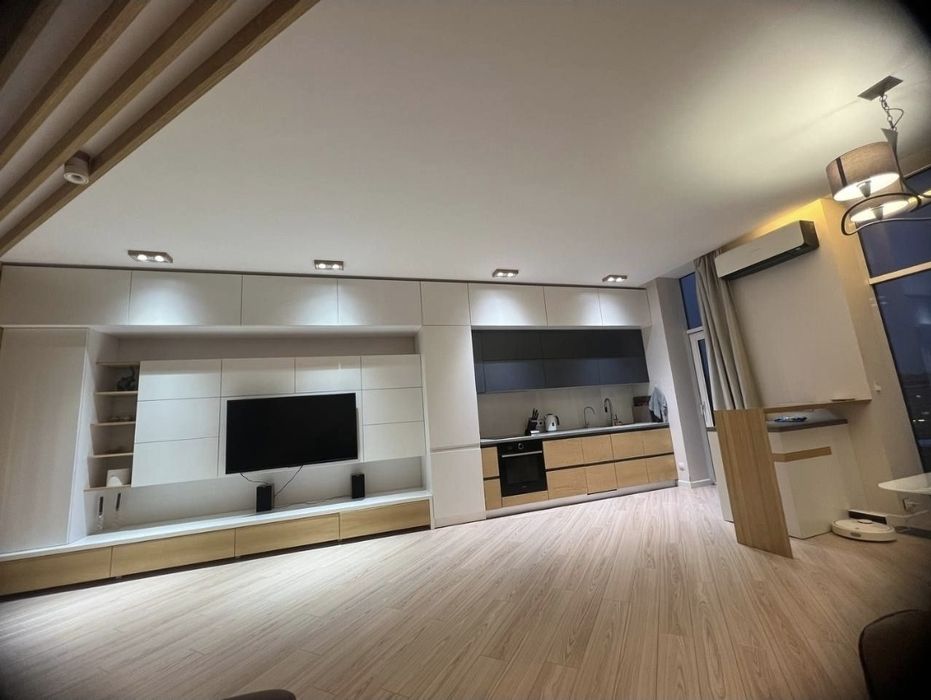 ЖК УЛЬТРА.Продам 3-х ком кв 121м2.+паркоместо.Ботанический Сад.