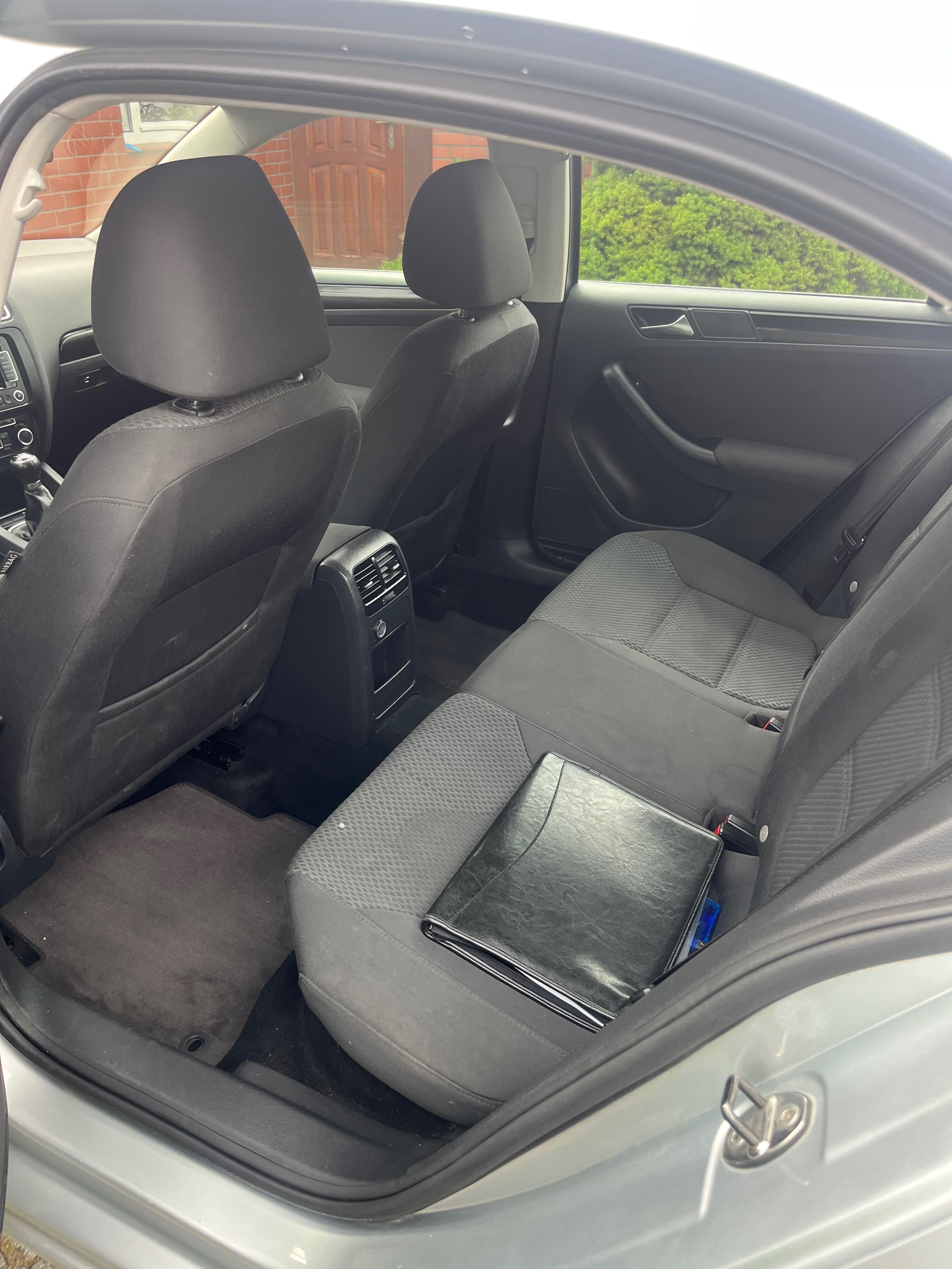 Sprzedam świeżo sprowadzone VW. Jetta 1.6 Tdi