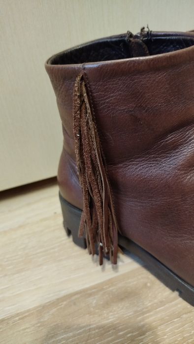 Продам Демі ботінки 37