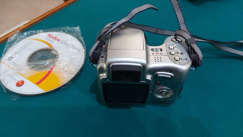 Camera Digital Kodak EasyShare Z710 – 7.1MP – Zoom Óptico 10x