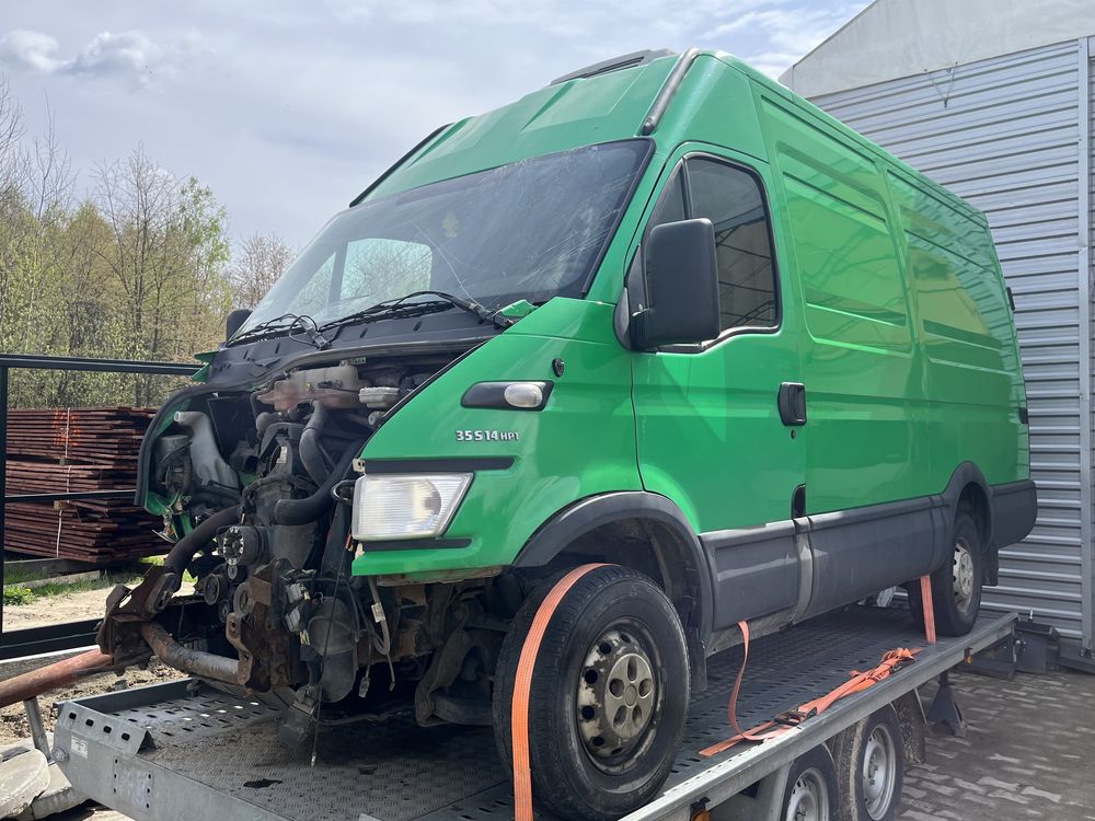 Iveco Daily 2.3-części(silnik,skrzynia) lub w całości