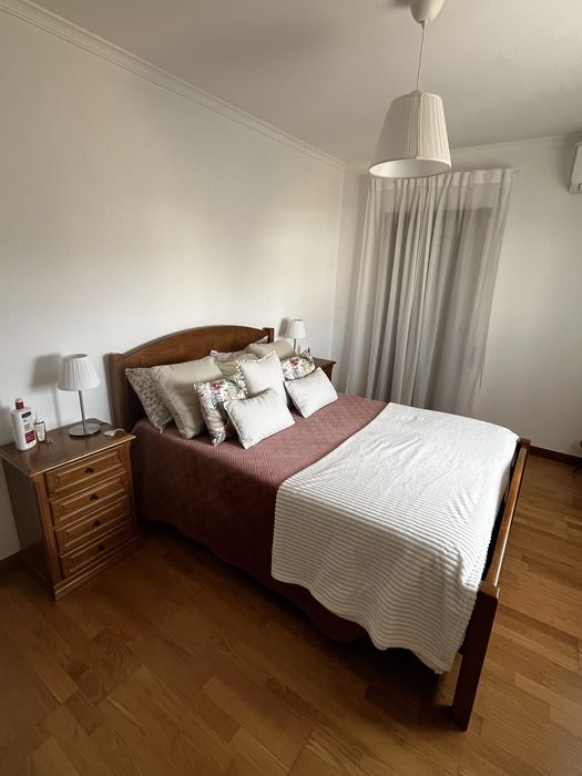 Cama de casal 140x200 + Colchao EMMA