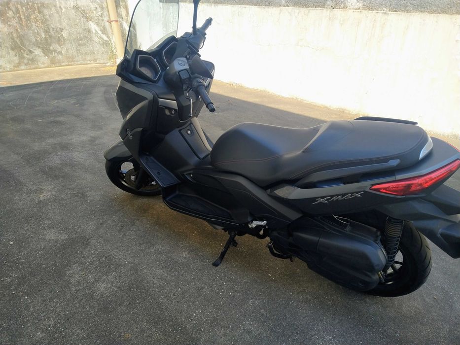 Moto Yamaha X Max 125