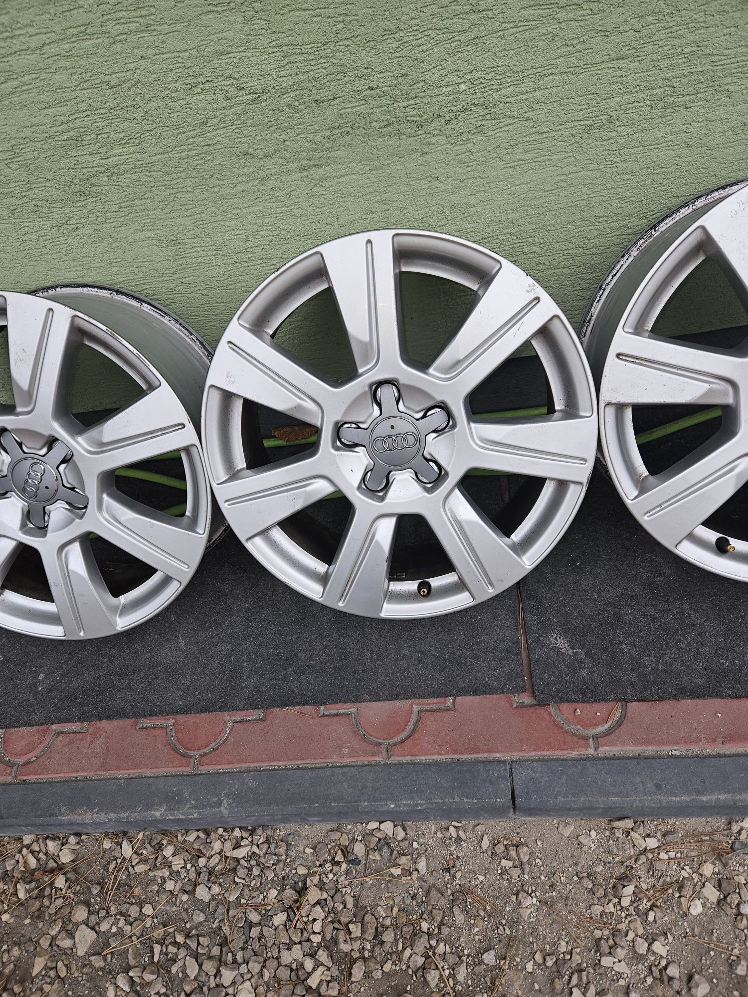 Sprzedam Alufelgi Orginalne Audi 5x112 17  A3 A4 A6 Q2 Q3