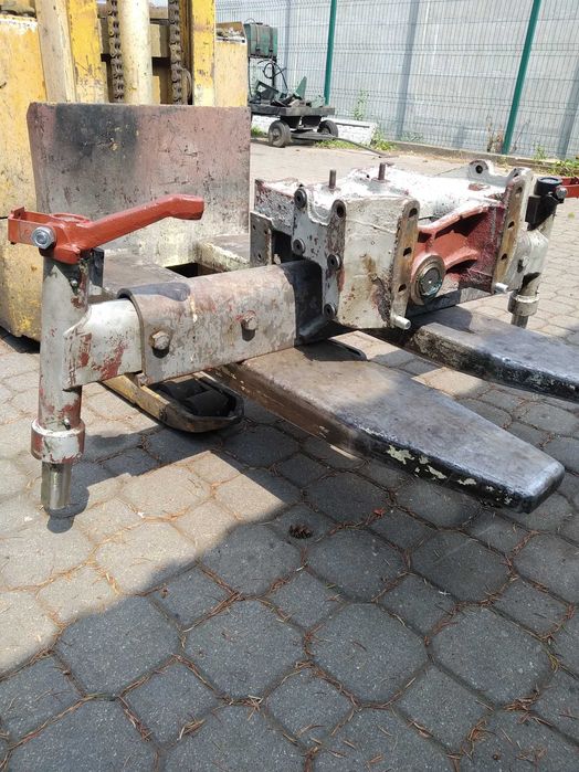 Wspornik osi przedniej wraz z belką C-360/C-330