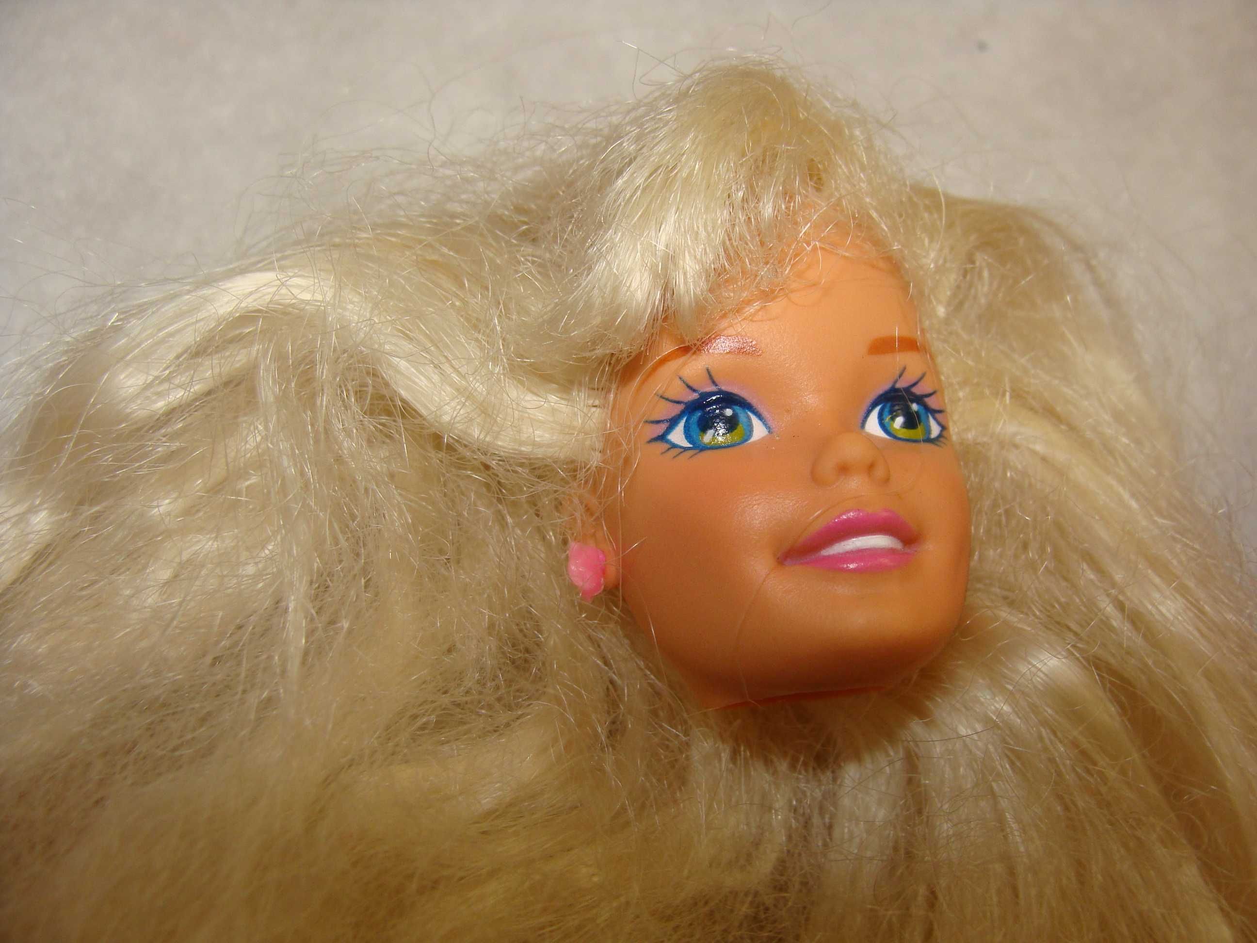 Barbie In-Line Skating With Rollerskates (Ref. 15474) de 1995