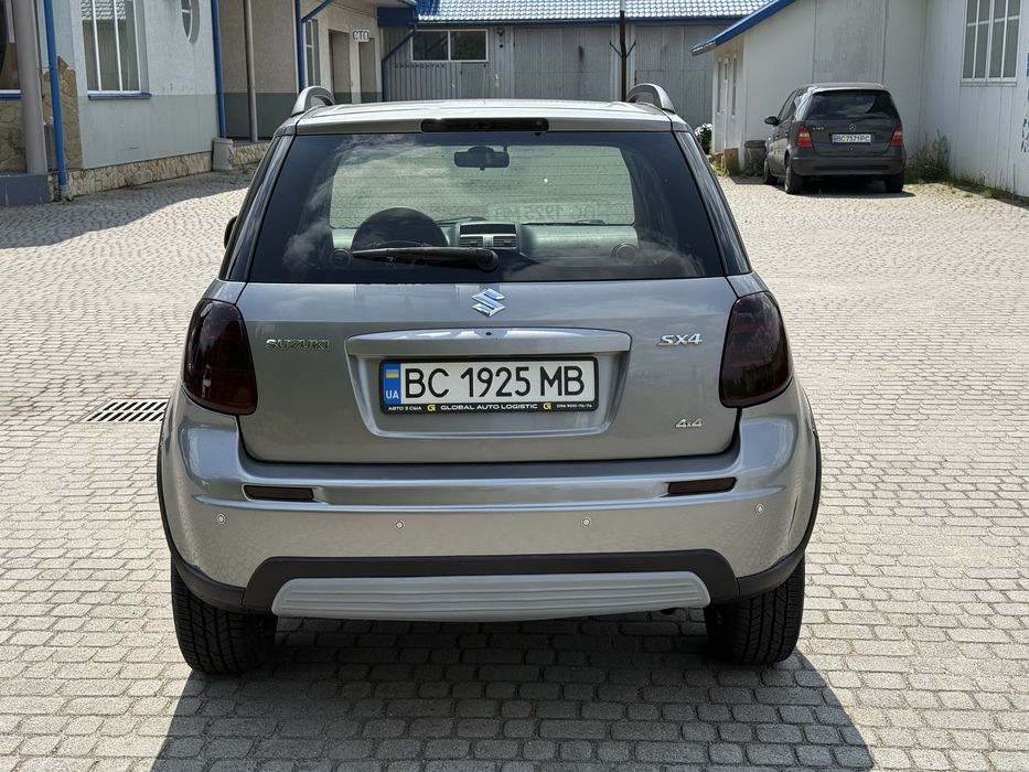 Suzuki sx 4 cross