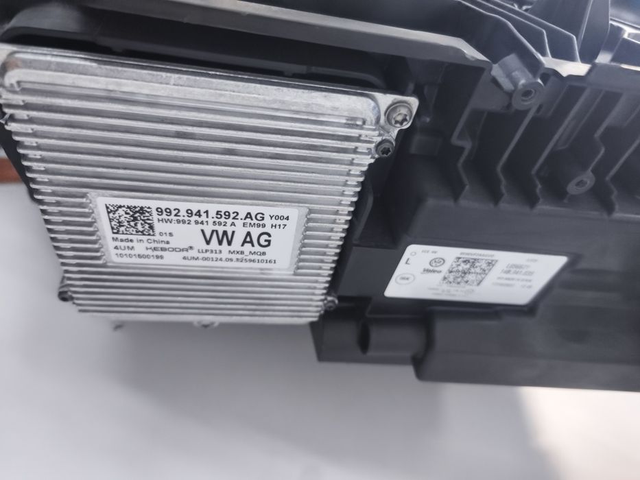 Volkswagen ID фари