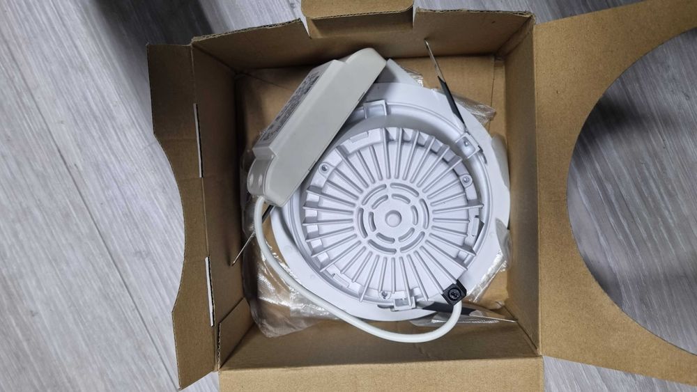 Lampa Led wpuszczana LUG