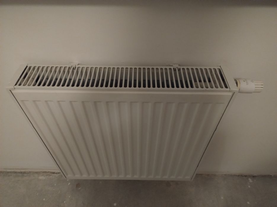 Grzejnik biały 60x60