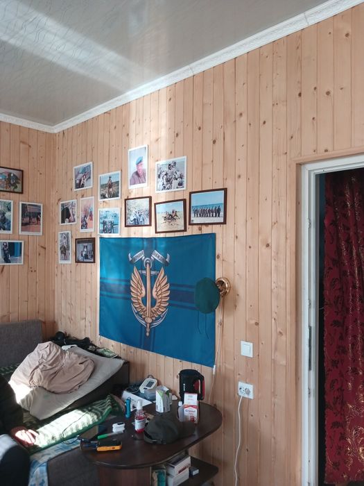 Гарний будинок в затишному місці з озером ,і гарним лісним краєвидом