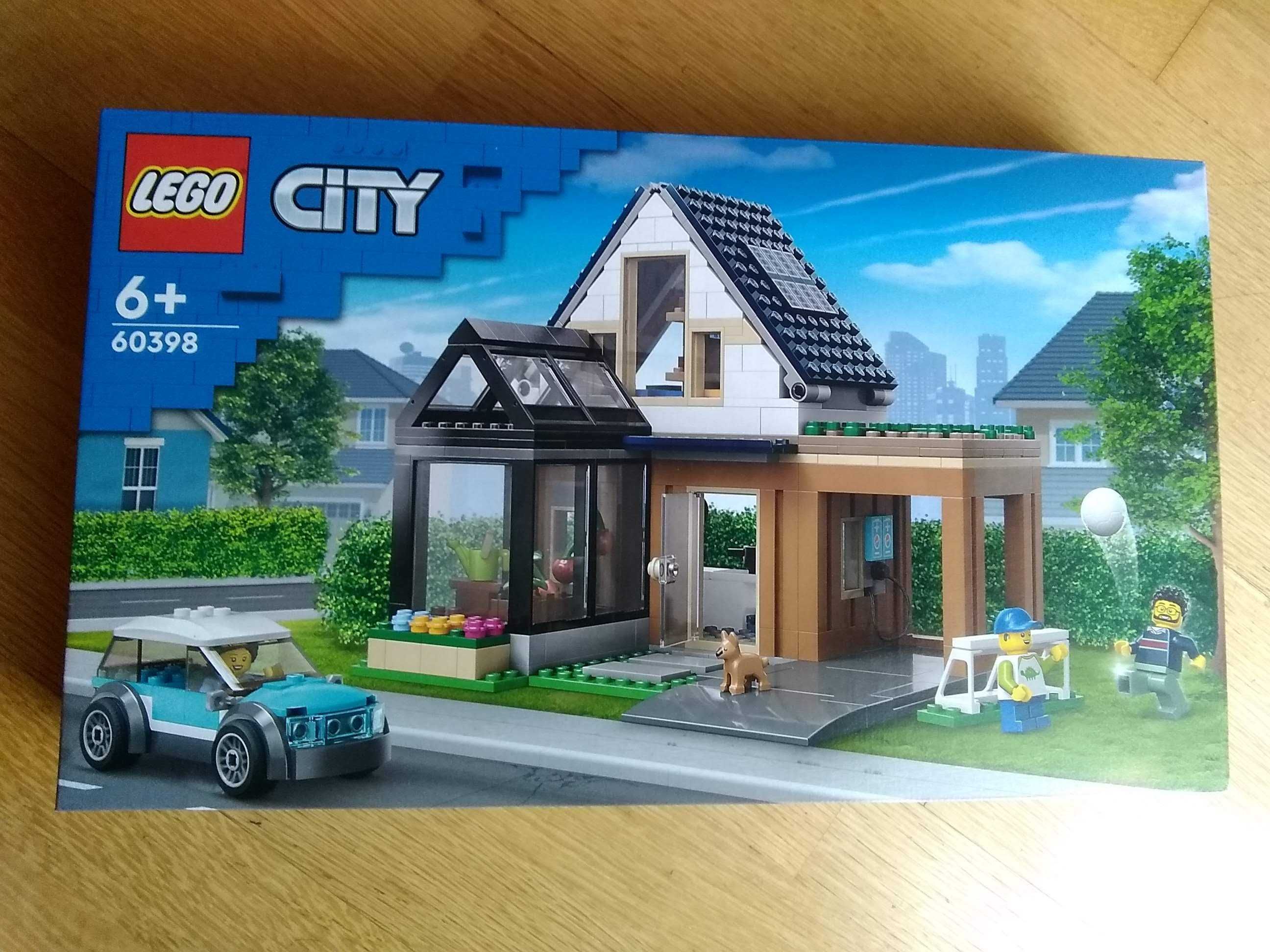 LEGO City 60398 - Domek rodzinny i samochód elektryczny