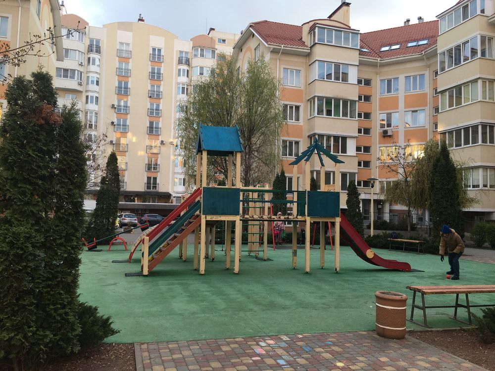 Здам нежитлове приміщення Святопетрівське