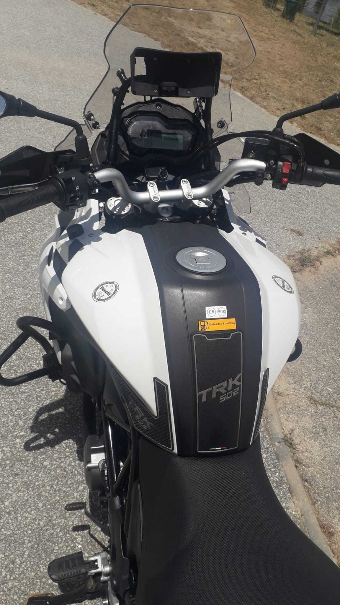 Benelli TRK 502 c/ malas ano 2019