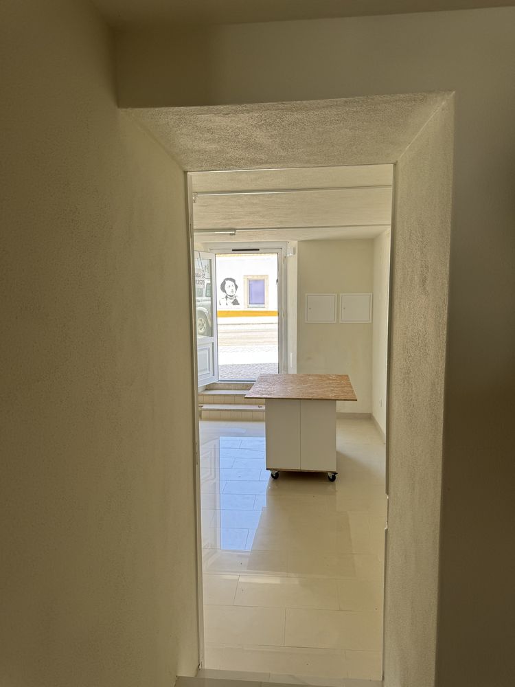 Arrenda-se loja no centro da Chamusca – 27 m²