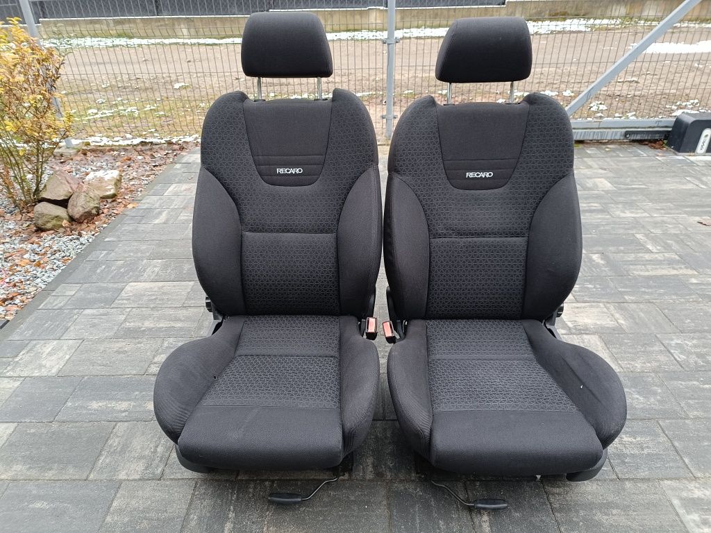 Fotele Recaro Ford