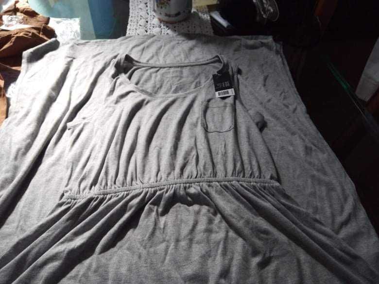 Vestido,cinza com etiqueta