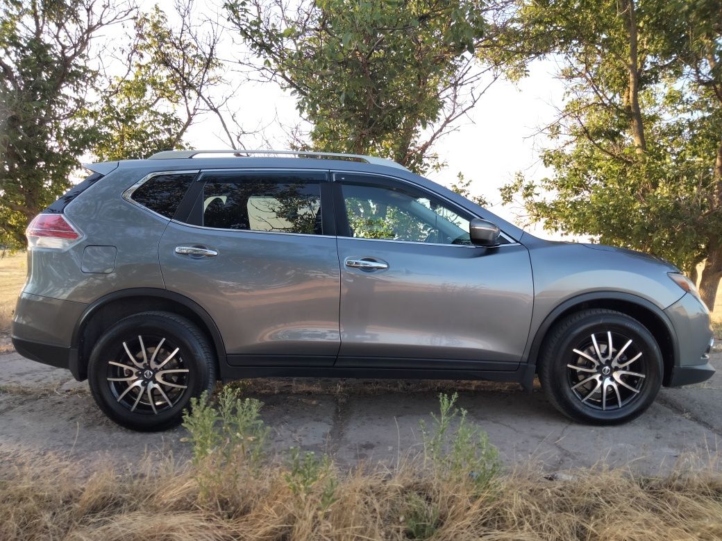 Продам Nissan rogue 2016 року