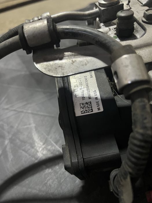 Супорт задній tesla m3