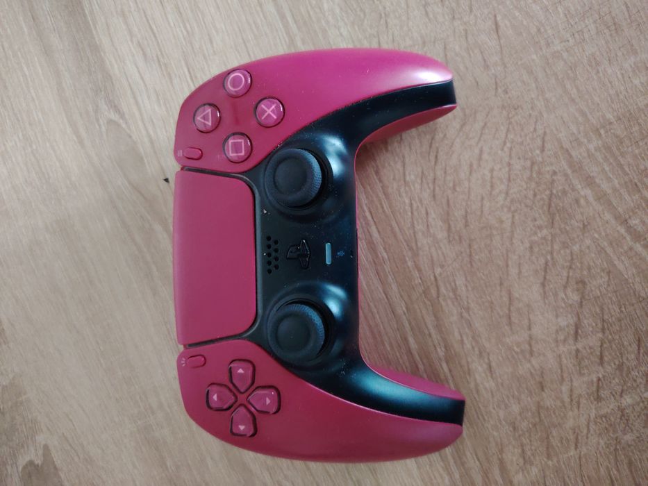 Sprzedam konsole ps 5 stan konsoli używany lecz w bardzo dobrym stanie