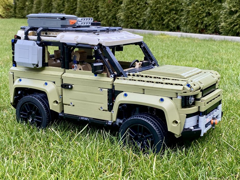 Nowe Klocki Land Rover Defender 42110 Skala 1:8