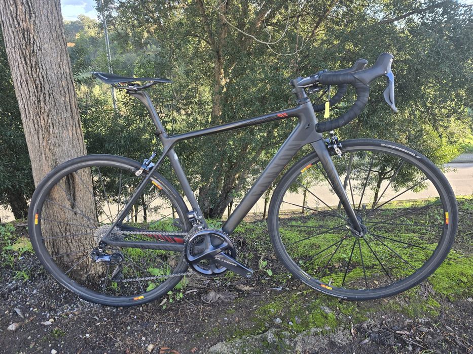 Canyon de estrada s 6.8kg ultegra di2