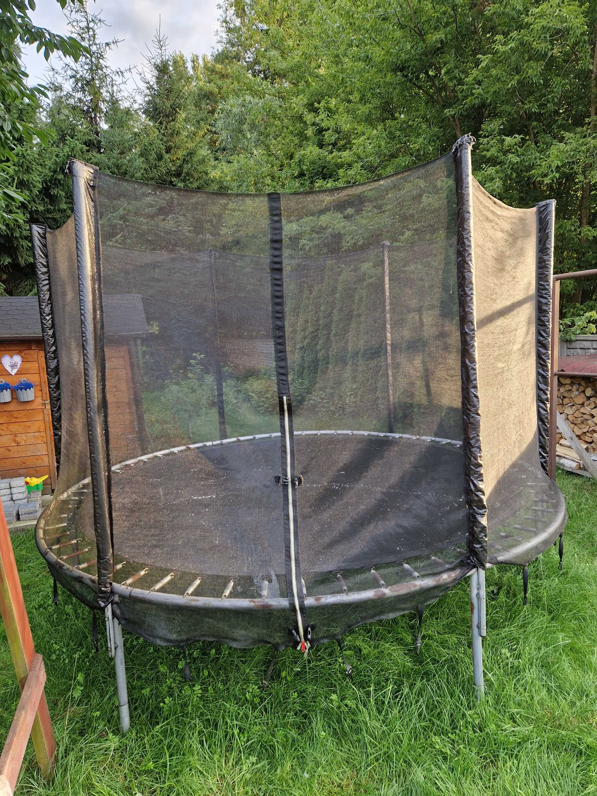 Trampolina ogrodowa