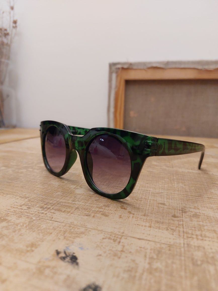 Okulary zielona panterka