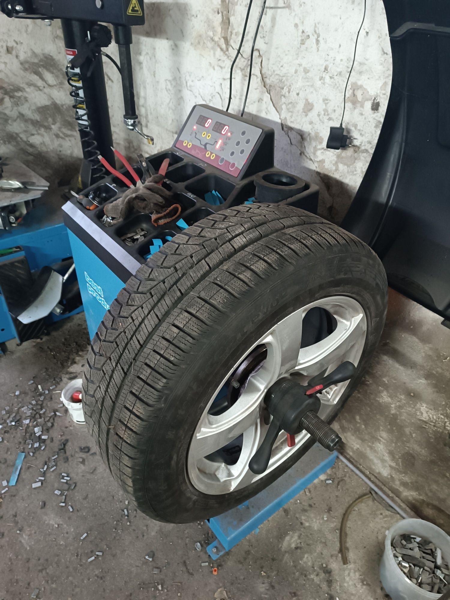 Alufelgi 17 + opony   VW