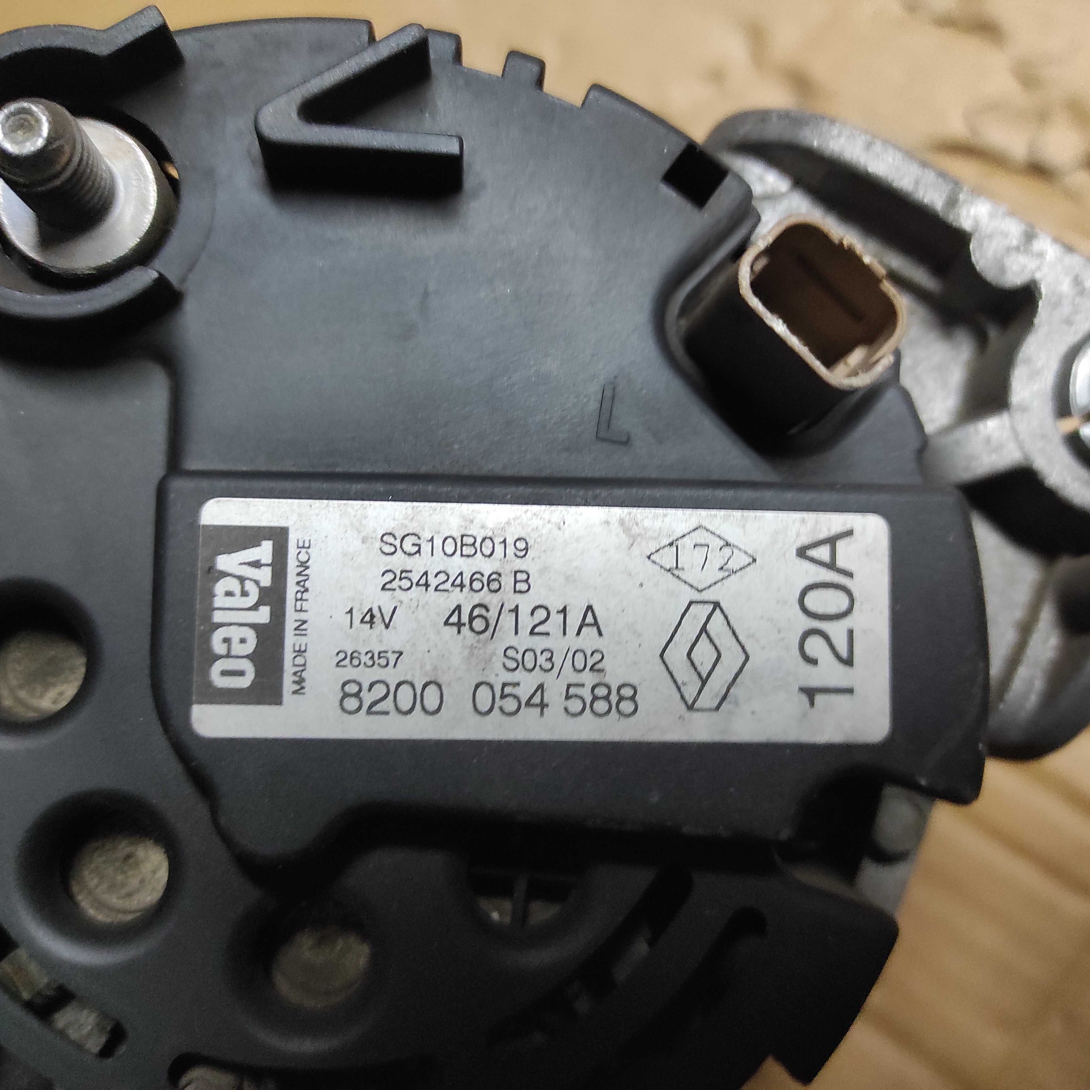 Alternator Renault Megane I Lift 1,9 DCI 120 A 82,000,545,88