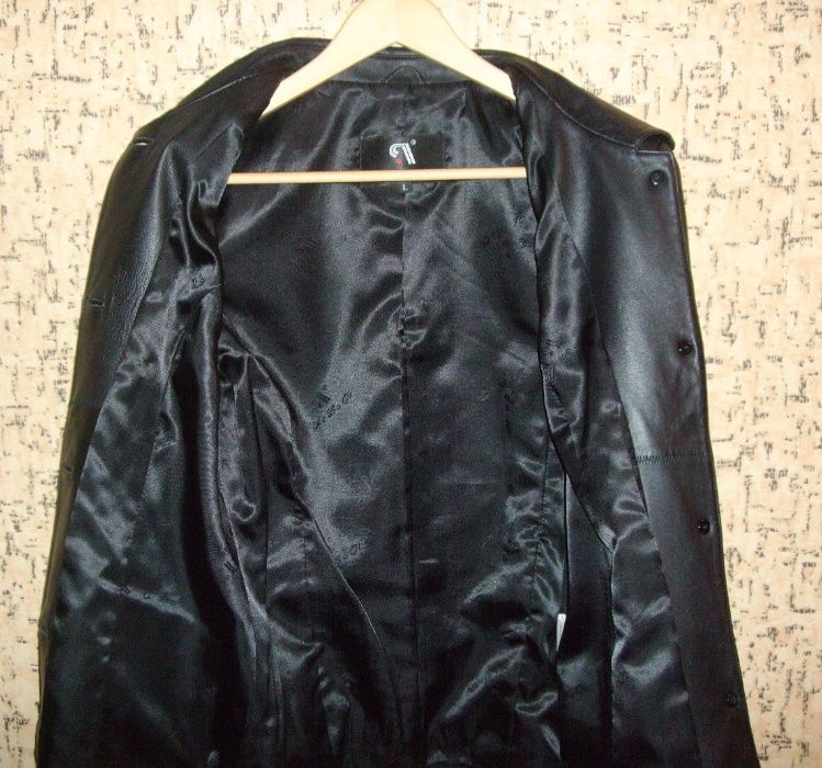 Классный пиджак - куртка кожа р.42