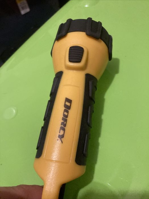 Dorcy 4-LED Flashliht