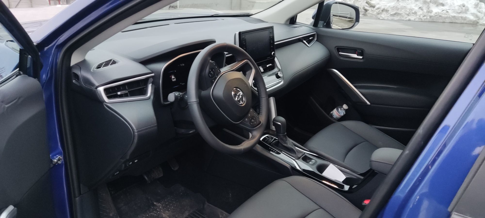 Продам в наявності Toyota corola cross 2022 XLE 4avd