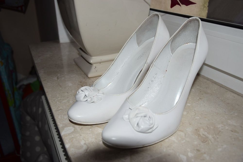 buty ślubne, białe, rozm. 38 - SKÓRZANE - Polecam