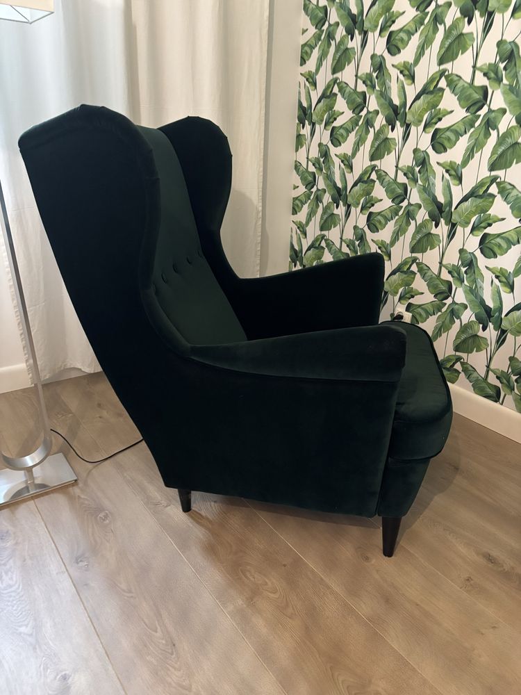 Fotel z podnóżkiem Strandmon uszak Ikea
