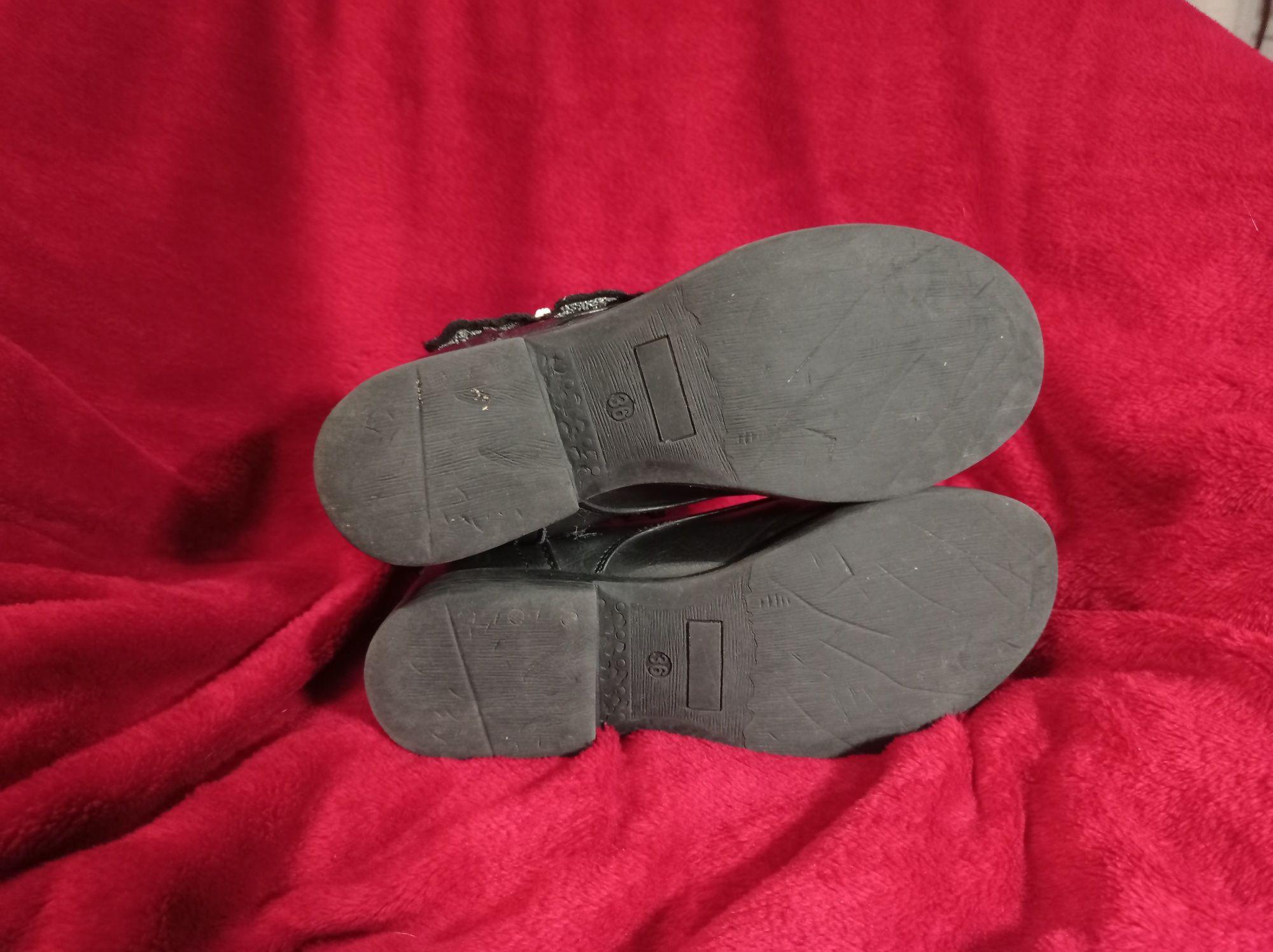 Botki buty kozaki rozmiar 36 czarne jesienne wkładka 22 ,5 cm kozaczki