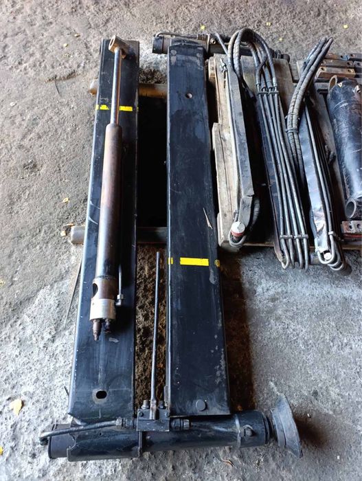 Лапи до крана-маніпулятора