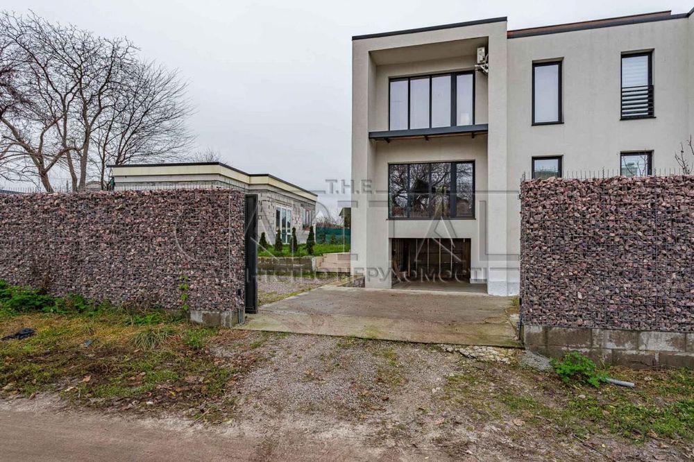 Продажа дома (дуплекс) р-н Жуляны Срочная продажа Держпрограмы ДА