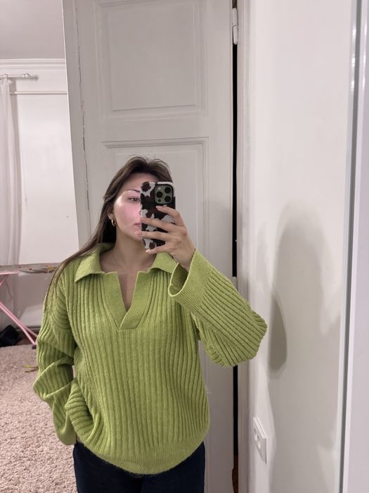 Зелений светр Zara